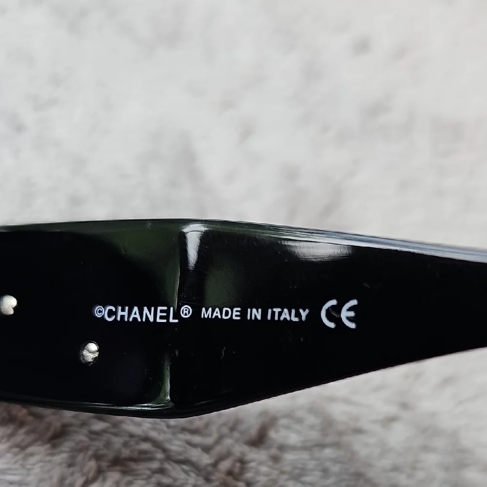 CHANEL Black and Purple Sunglasses - Picture 5 of 11